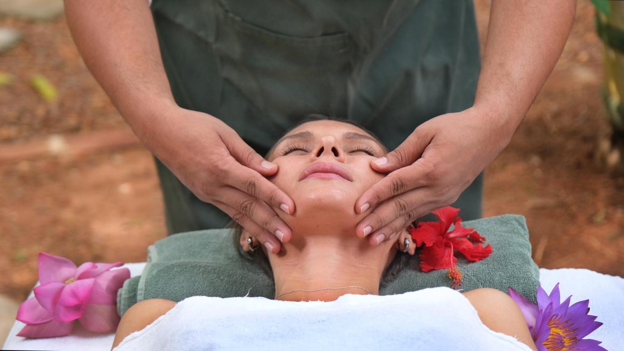 Chandra Villa Ayurveda Resort 本托塔 外观 照片