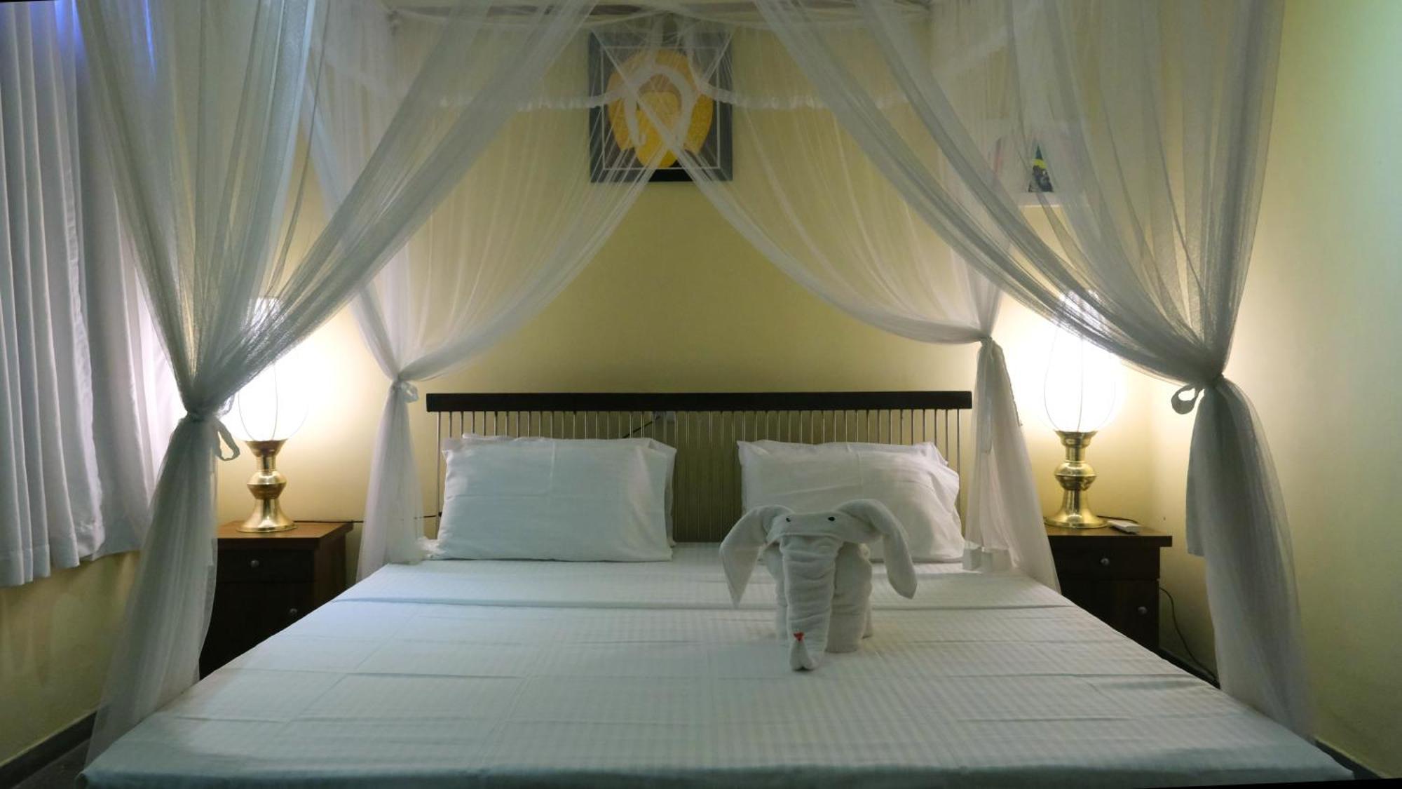 Chandra Villa Ayurveda Resort 本托塔 外观 照片