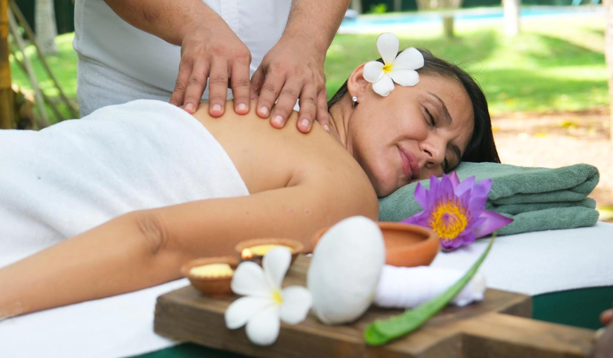 Chandra Villa Ayurveda Resort 本托塔 外观 照片